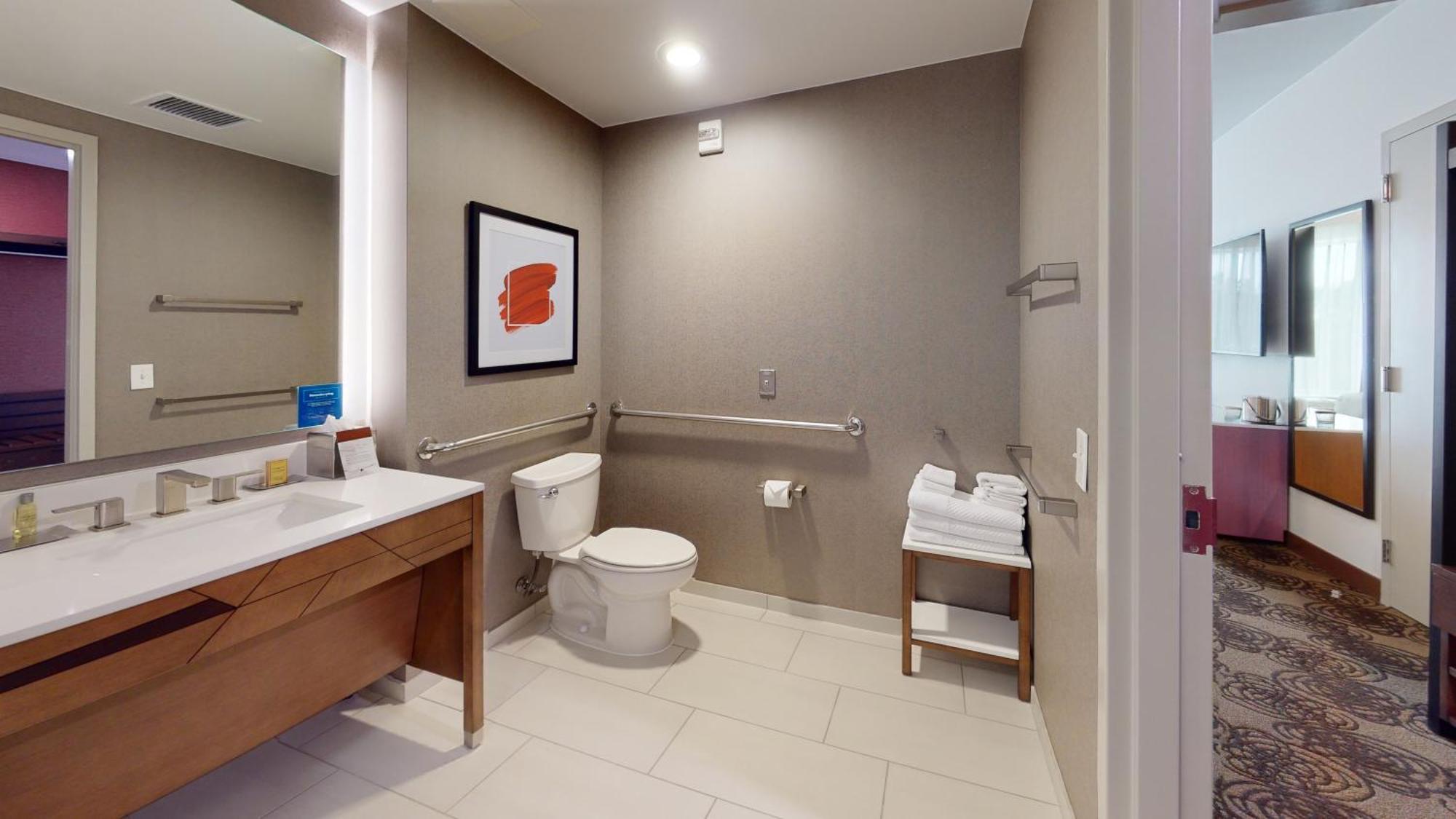 מלון Doubletree By Hilton Raleigh-קרי מראה חיצוני תמונה